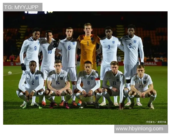 天河足球明星盘点：那些在绿茵场上闪耀的传奇人物与新星