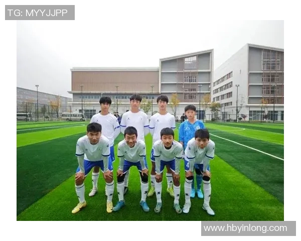 杭州足球队近期表现分析与未来发展方向探讨