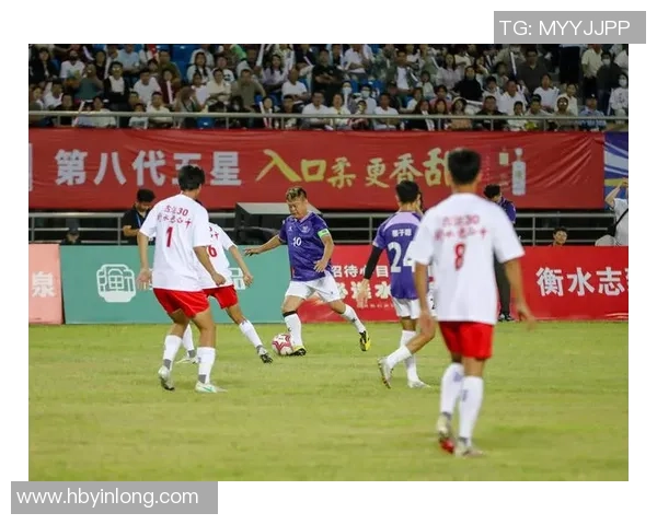 足球明星广告族的魅力与影响力如何塑造品牌形象与市场趋势 足球明星广告族的魅力与影响力如何塑造品牌形象与市场趋势