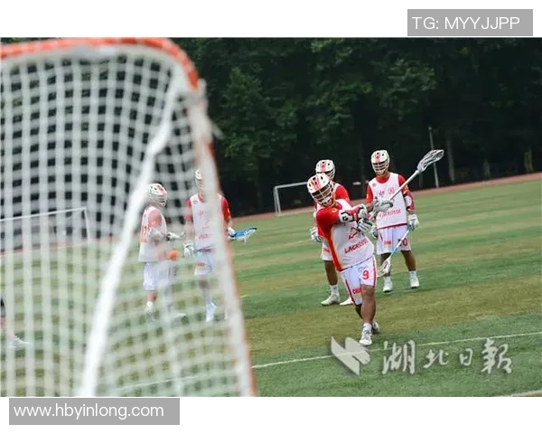 武汉羽毛球队在世界杯赛场上的精彩表现与状态分析