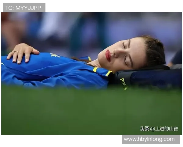 足球明星妻子们的精彩瞬间与时尚风采大揭秘 足球明星妻子们的精彩瞬间与时尚风采大揭秘